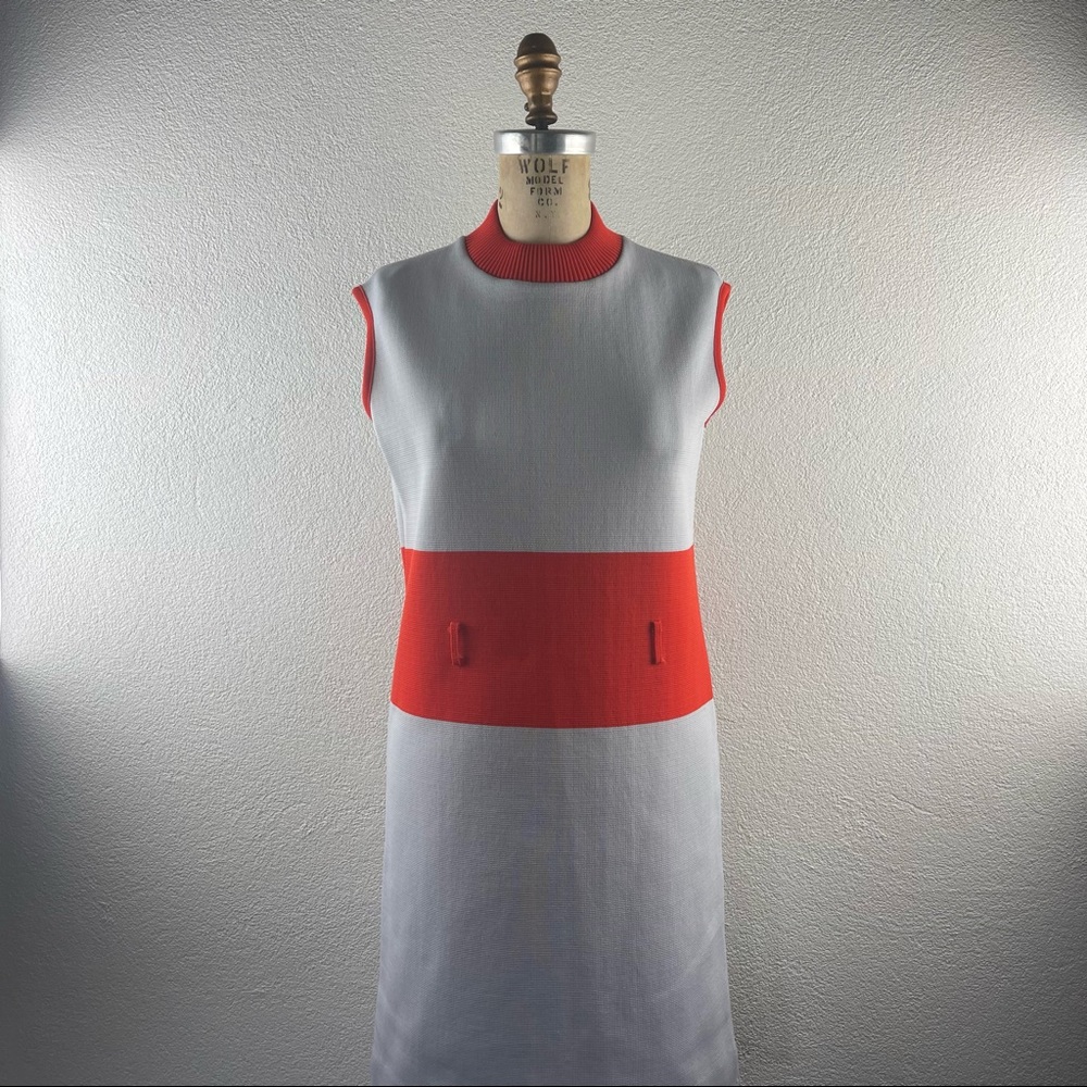 Vintage l 60s M Gray Colorblock Horizontal Stripe Knit A-Line Mod Scooter Dress